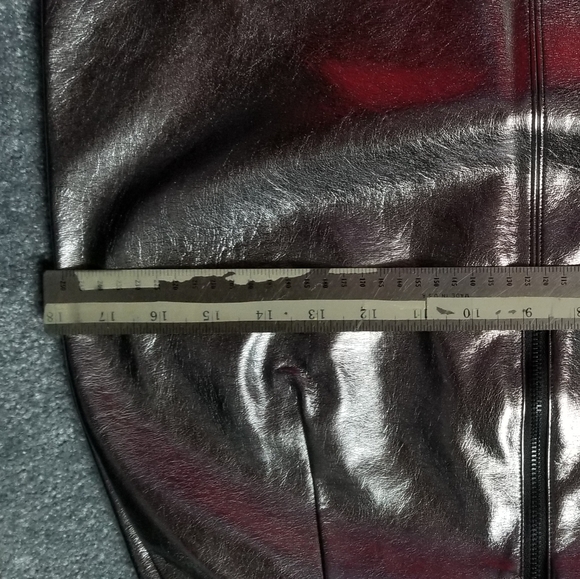 Hollister metallic faux vegan leather mini skirt - Picture 7 of 8